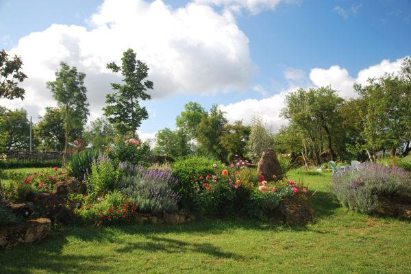 Chambres-Hotes-Aveyron-Le-Mas-Ruas-Exterieur